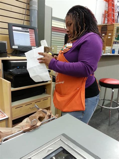 They process Checkout andor Return transactions, as well as monitor and maintain the Self-Checkout area. . Cashier salary home depot